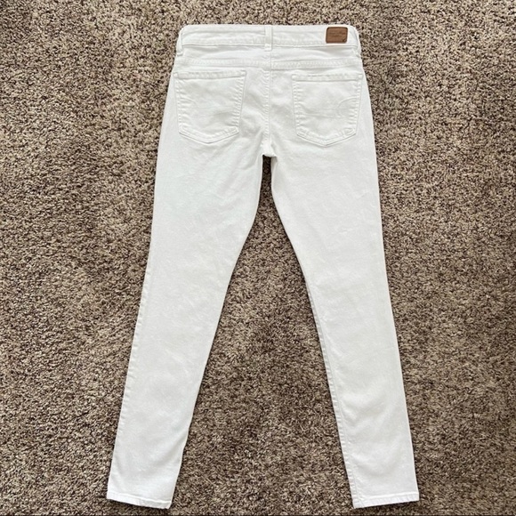 AEO | Mid-rise Stretch Skinny White Jean - Picture 2 of 11